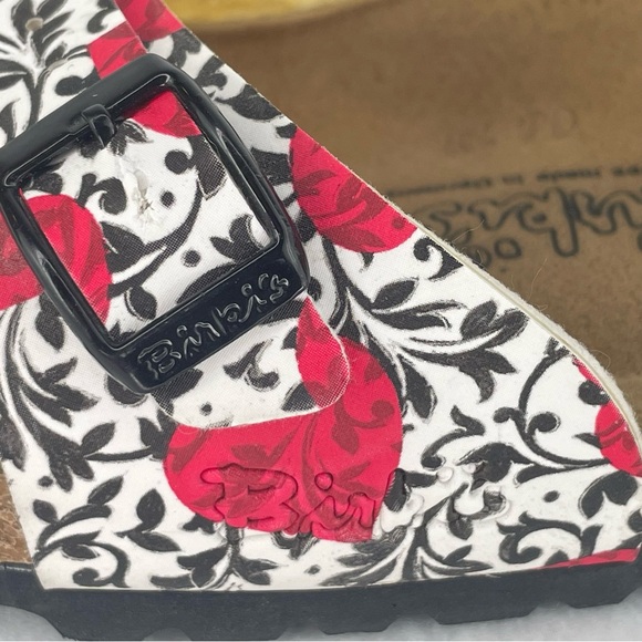 Birki’s Madrid Heart Sandals Women’s EUR 38 US 7-7.5 Black Swirl Red Heart Slide - Picture 9 of 12